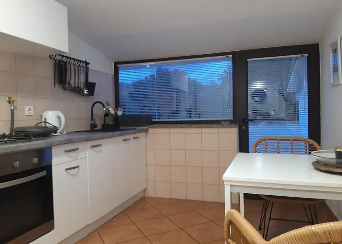 Apartments Villa Holiday Апартаменты