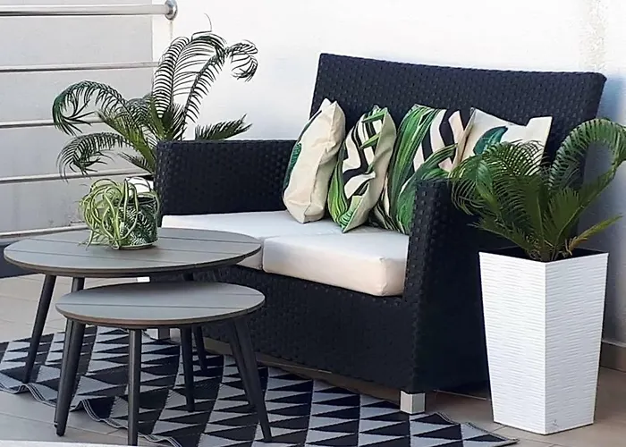 Apartments Villa Holiday Апартаменты *