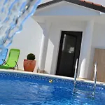 Apartments Villa Holiday Pula