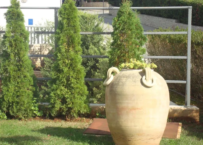 Apartments Villa Holiday Póla