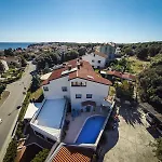 Apartamento Apartments Villa Holiday Pula
